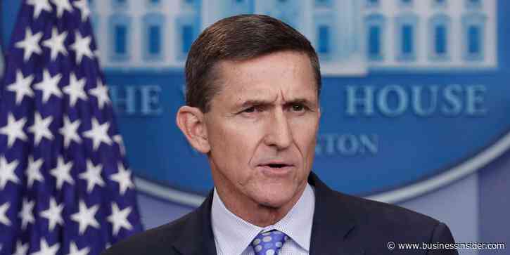 'It's so stupefying' - Carl Bernstein says Trump looked for people to 'facilitate his authoritarian impulse' after Michael Flynn said the US needs one religion