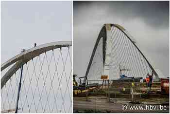 Onderzoek naar arbeiders bovenop nieuwe kanaalbrug in Beringen: “Dachten dat het stuntmannen waren” - hbvl.be