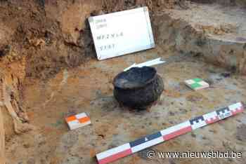 Vondsten uit ijzertijd en Romeinse tijd geschonken aan stadsarchief