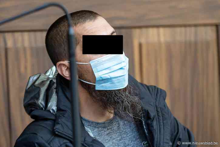 Beschuldigde blijft bij zijn ‘toiletverhaal’: “Zijn vader naast de deur verwittigen? Daar heb ik niet aan gedacht”