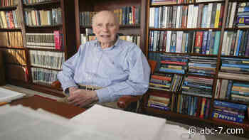 Rhode Island man earns Ph.D. at 89-years-old - ABC7 News