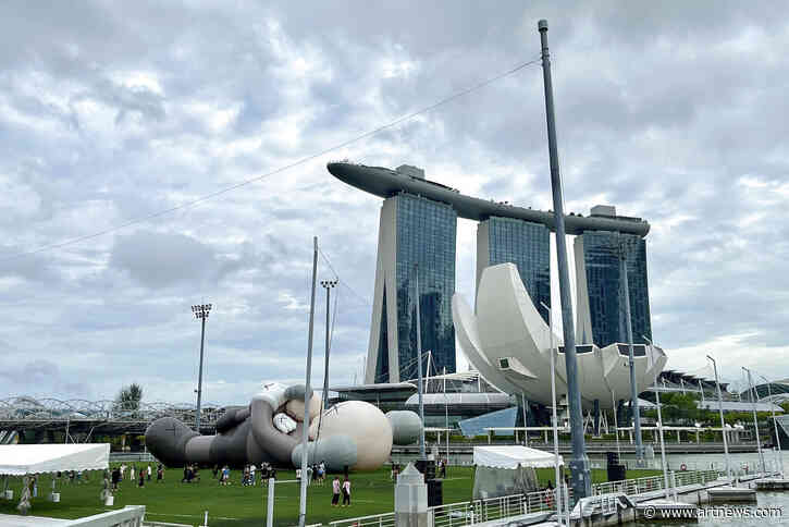 Singapore KAWS Show Halted by Legal Battle, MFA Boston Union Plans One-Day Strike, and More: Morning Links for November 15, 2021