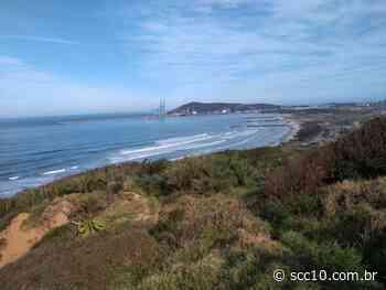Praia do Porto, em Imbituba, tem trânsito de veículos proibido - SCC10