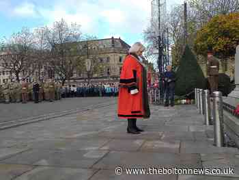 REMEMBRANCE: Tribute to fallen packs out Bolton's Victoria Square - The Bolton News