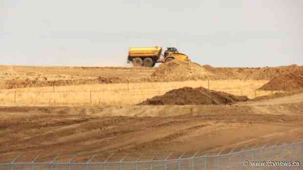 Canada's largest solar panel project to create more than 1,000 jobs in oil country