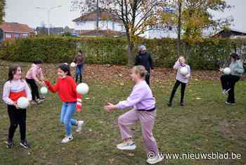 Deze school gaat op zoek naar de nieuwe Red Flame: “Meisjes ook laten kennismaken met voetbal”