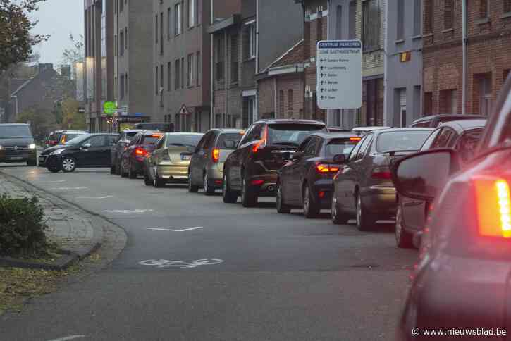 Tot vier uur wachten aan testcentrum in Turnhout door uitzonderlijke drukte: “Sommigen worden agressief”