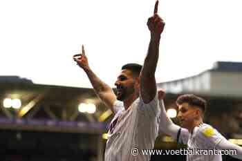 🎥 Schitterende beelden van Mitrovic die terugkeert op veld om Servische fans te groeten in... ondergoed