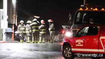 Helicopters start rescue efforts after landslide traps hundreds on B.C. highway