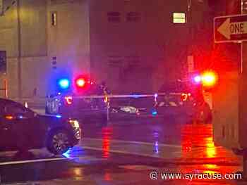 Onondaga County Medical Examiner arrives at crash scene on Harrison Street in Syracuse - syracuse.com