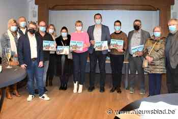 Boekje Oppèk brengt cartoons en dialectgedichten samen: “Maar je mag ze ook karamellenverzen noemen”’