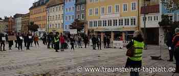 Friseure demonstrierten am Stadtplatz gegen verschärfte Beschränkungen - Traunsteiner Tagblatt