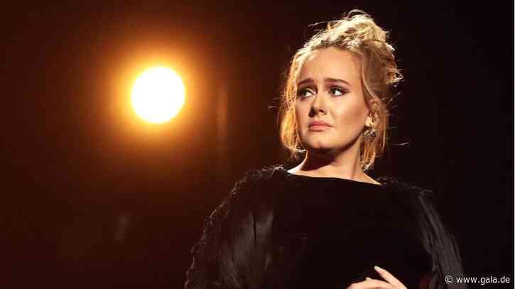 Adele unter Tränen: Sie vertrug sich mit ihrem Vater vor dessen Tod - Gala.de