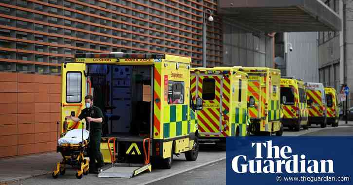 Give social care workers £1,000 bonus to protect NHS, ministers urged