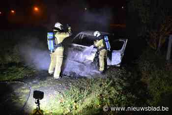 Auto brandt uit in verdachte omstandigheden