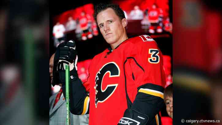 Former Flames star, Maple Leafs defenceman Phaneuf retires after 14 seasons