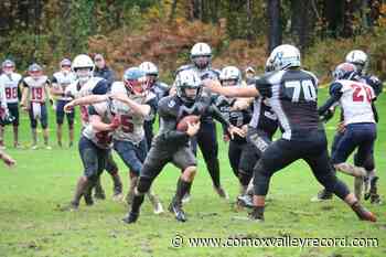 Two Comox Valley football teams qualify for B.C. championships - Comox Valley Record