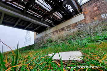Riesa: Betonteile stürzen von Bahnbrücke - Sächsische.de
