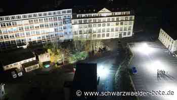 Übung in Schramberg - Technisches Hilfswerk lässt Junghans-Uhren strahlen - Schwarzwälder Bote