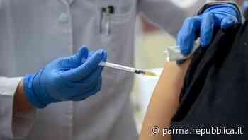 Parma, via alla terza dose di vaccino per tutti i sanitari - La Repubblica