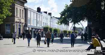 Fines for beggars in Bolton 'to continue' as council targets 'fake homeless people' - Manchester Evening News