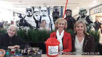 Fortalice volunteers are back to wrap your gifts this Christmas - The Bolton News
