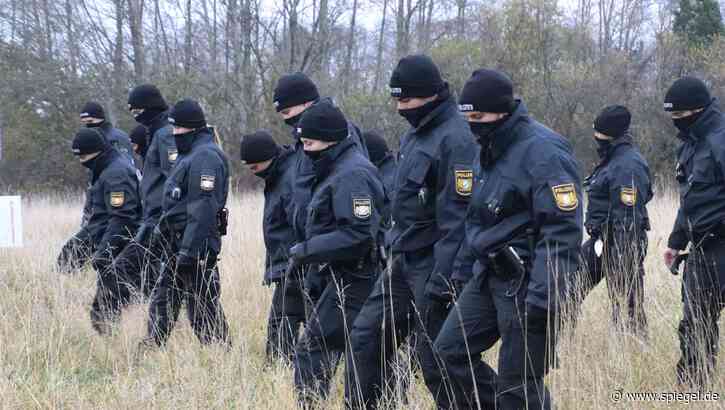 Memmingen in Bayern: 16-Jährige starb durch Stiche – zwei Verdächtige in Untersuchungshaft - DER SPIEGEL