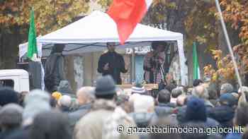 Modena. Concerto e comizio dei no-green pass Ovazione per Kennedy jr e Puzzer - Gazzetta di Modena