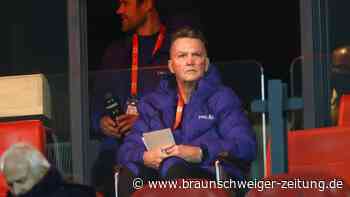 WM-Qualifikation geschafft: Van Gaal jubelt im Rollstuhl