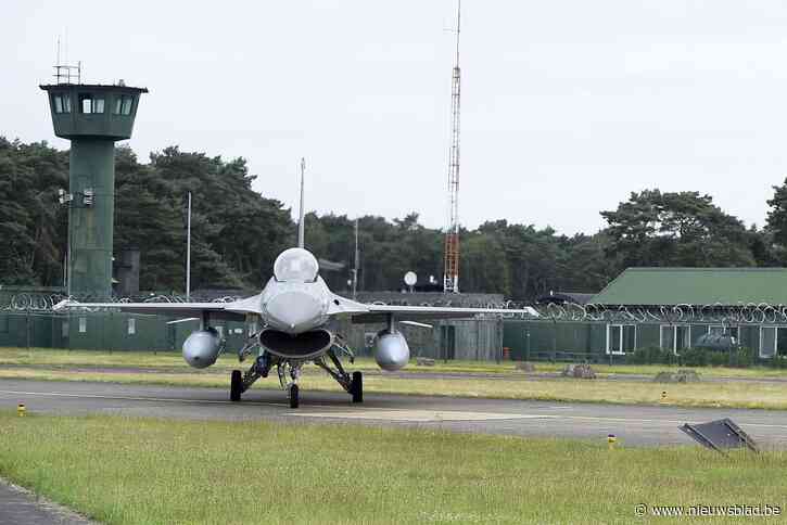Gewezen militair uit Lokeren krijgt werkstraf en boete omdat hij wapens meenam uit kazerne Kleine-Brogel: “Ik gebruikte ze thuis als decoratie”