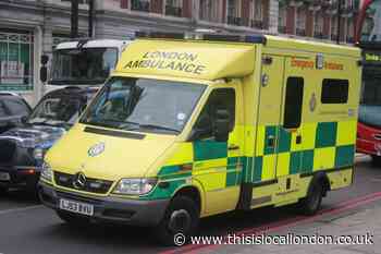 Dad 'dies of heart attack' after 70-minute ambulance wait