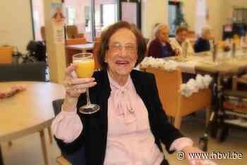 Maria Smeets viert haar 101ste verjaardag (Bilzen) - Het Belang van Limburg Mobile - Het Belang van Limburg
