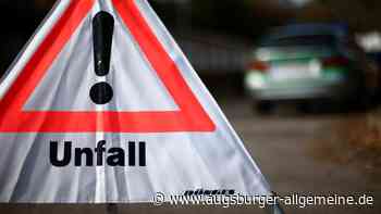 Geplatzter Lkw-Reifen beschädigt fünf Autos auf der B2 - Augsburger Allgemeine