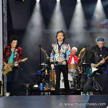 The Rolling Stones perform Aint Too Proud to Beg for the first time since 2007