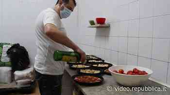 Bari, il panificio Santa Rita compie 100 anni: 'Il segreto della nostra focaccia? È il miele' - Repubblica TV