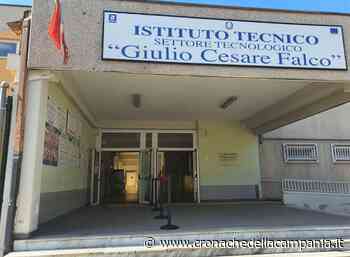 Capua, docente col Covid in classe: studenti a casa, scatta la Dad - Cronache della Campania