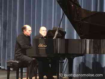Il duo pianistico Pollice incanta il pubblico con l'opera verdiana - Il Quotidiano del Molse