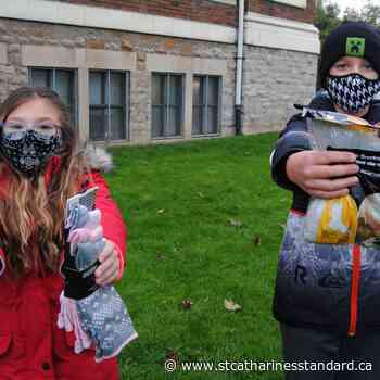 Port Colborne students rock their socks off for Port Cares - StCatharinesStandard.ca