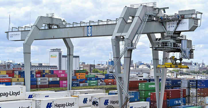 Mannheim:  Chemieunfall am Hafen läuft glimpflich ab