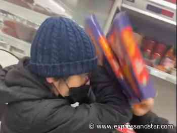 Customers hit each other with pizza boxes during scramble for food at Wolverhampton Asda - expressandstar.com