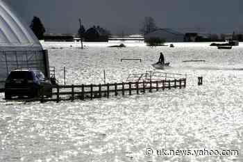 Helicopters drop food for Canadian flood victims, more rain expected - Yahoo News UK