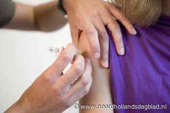 Inwoners Zaanstreek-Waterland moeten hun boosterprik halen in tent in Zaandam, sporthallen zijn niet meer beschikbaar - Noordhollands Dagblad