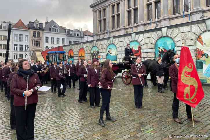 Ware Broeders assisteerden Sinterklaas