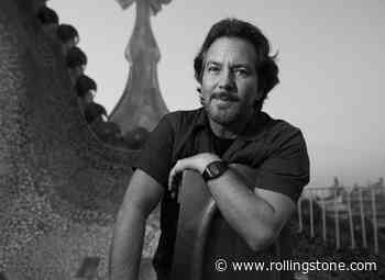 Eddie Vedder Teases First Solo Album in 11 Years, ‘Earthling’