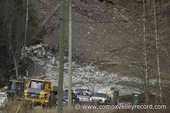 Evacuation train departs Hope, bound for Vancouver with 200 passengers - Comox Valley Record