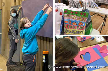 Comox Valley students help the homeless through Everybody Deserves a Smile - Comox Valley Record