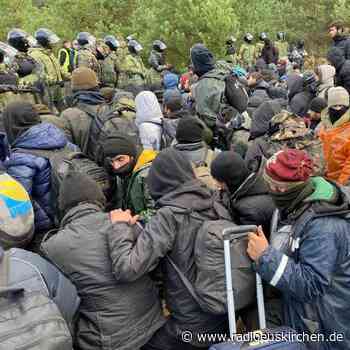 Belarus: Migranten verbringen Nacht unter freiem Himmel - radioeuskirchen.de