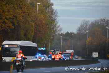 Zware verkeershinder op ring door politieactie