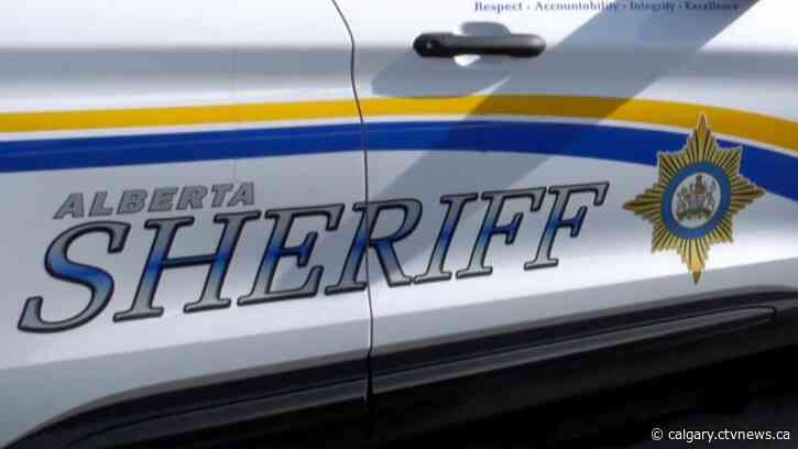 Drug activity, numerous charges lead Alberta sheriffs to block off Airdrie home