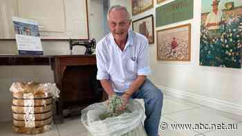 From fashion back to farm: Trial spreads unwanted cotton clothing back on paddocks